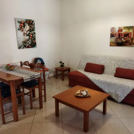 Irene In Appartement *